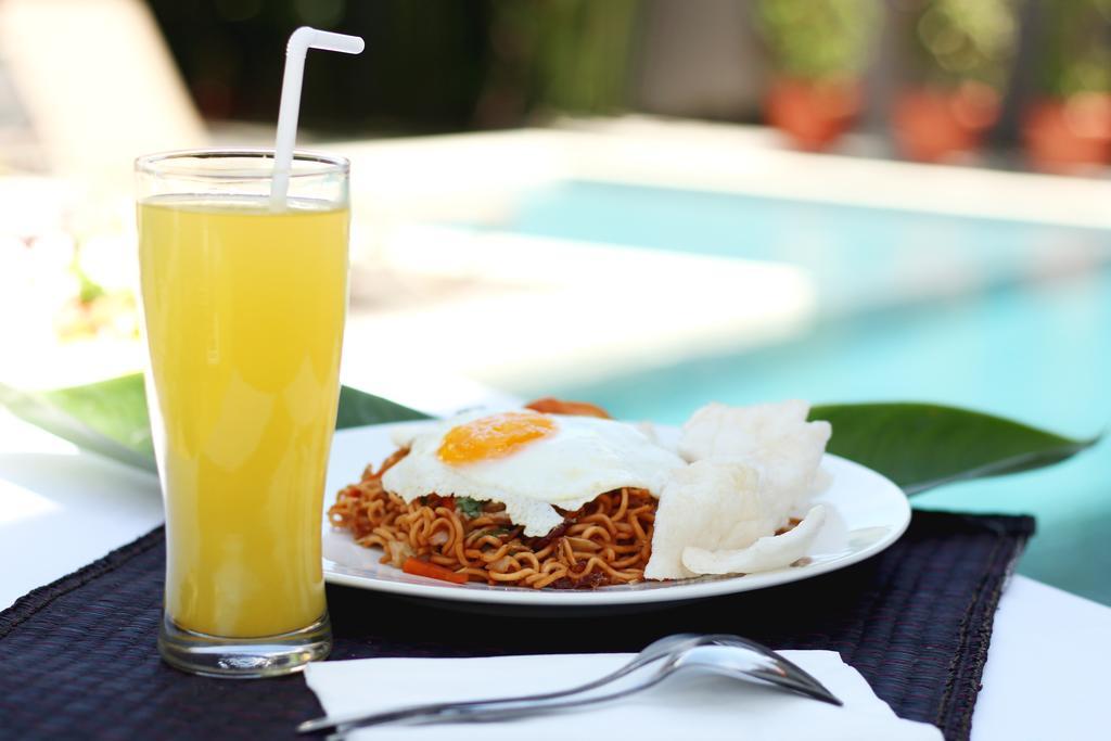 Srikandi Inn Kuta Selatan Εξωτερικό φωτογραφία